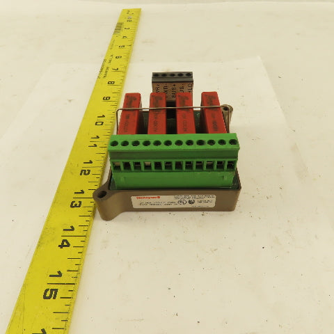 Honeywell SDS-C2SUB-4 240V Relay Module 24VDC Output x 4