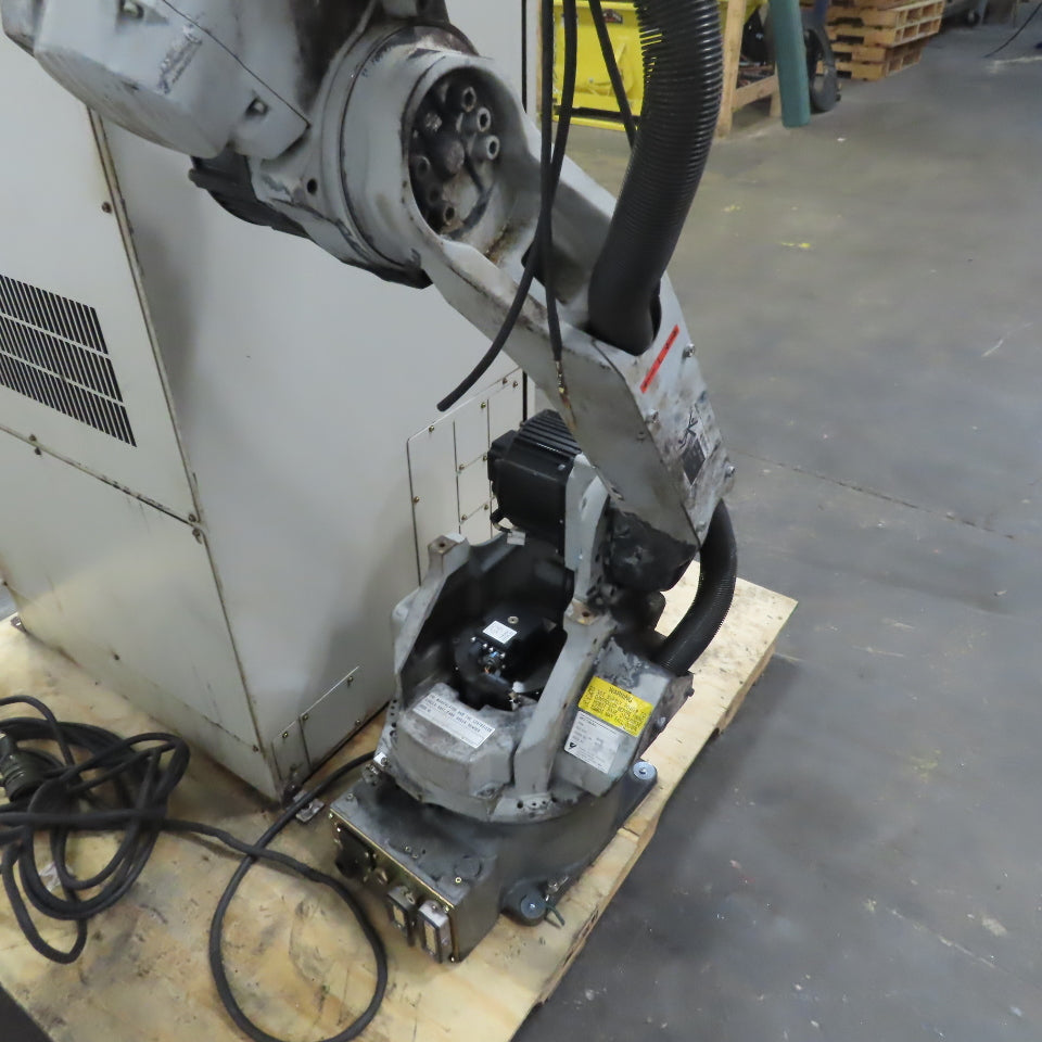 Yaskawa Motoman YR-HP6-A00 Welding Robot 6 Axis W/NX100 HP6 Controller AS IS