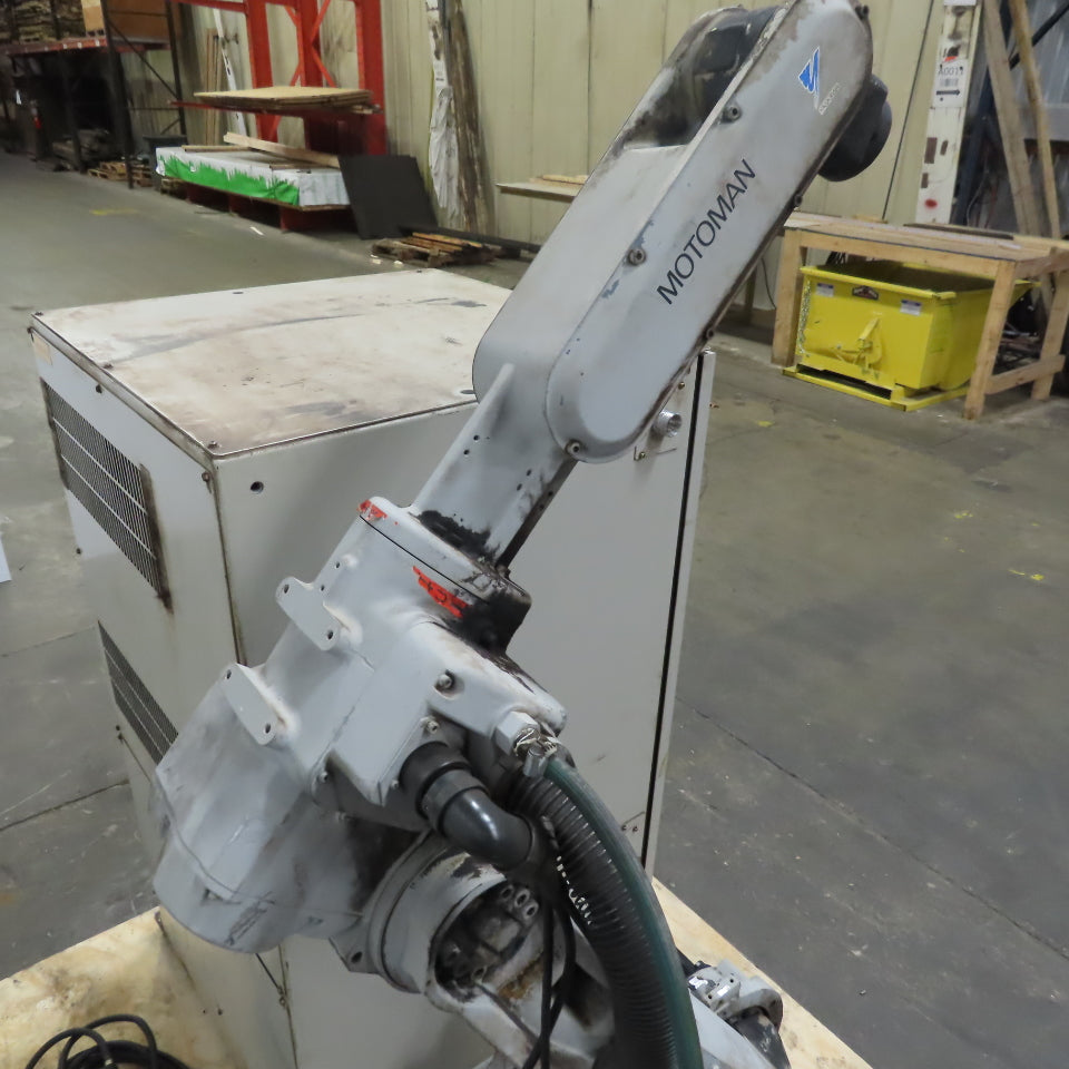 Yaskawa Motoman YR-HP6-A00 Welding Robot 6 Axis W/NX100 HP6 Controller AS IS