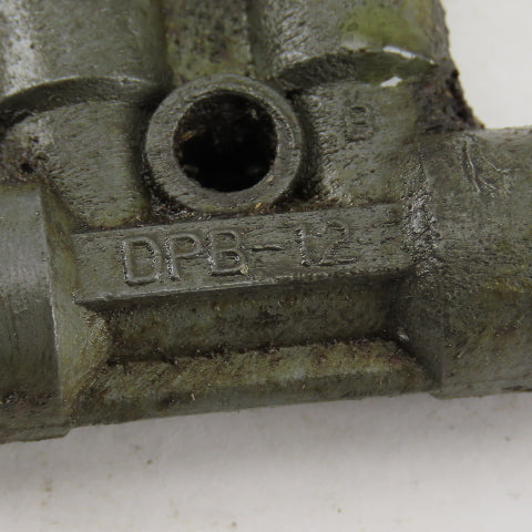 Showa DPB-15 DPB-12 5 And 2 Port Hydraulic Piston Lubricator