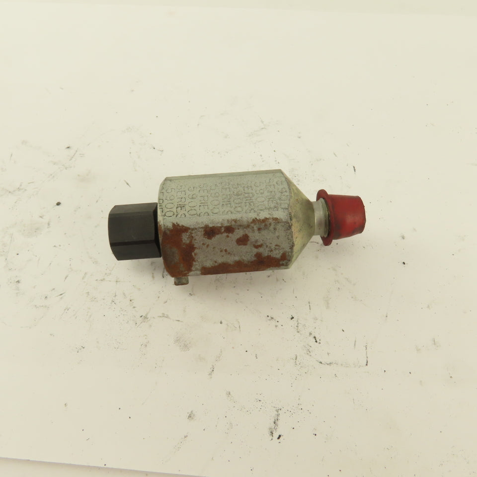 Aeroquip Series 5900 3/8" NPT Hydraulic Swivel Connector NOS