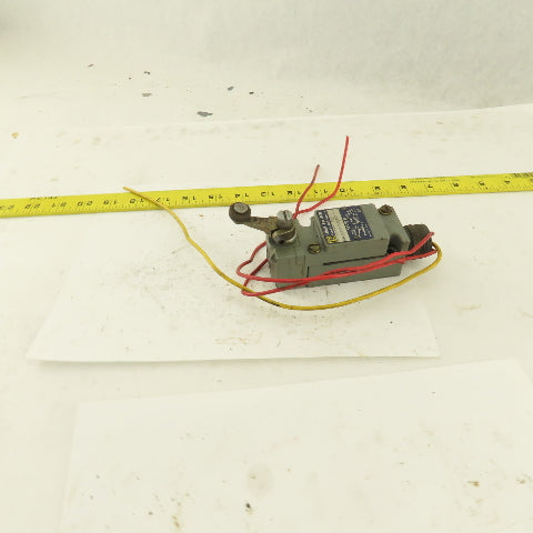 Square D C54N2 Class 9007 600V Cam Roller Limit Switch