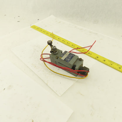 Square D C54N2 Class 9007 600V Cam Roller Limit Switch