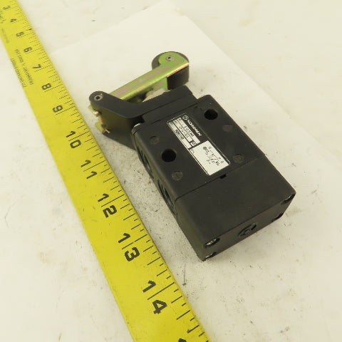 Norgren 03061102 3/2 Position Pneumatic Valve Roller Lever Actuator