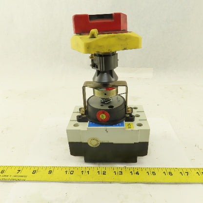 Cutler Hammer GWF 25k 20A 600VAC Circuit Breaker With Panel Operator LOTO