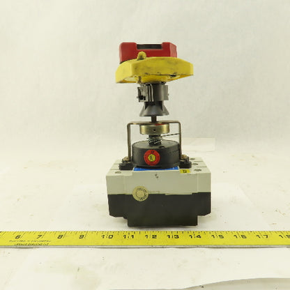 Cutler Hammer GWF 25k 20A 600VAC Circuit Breaker With Panel Operator LOTO