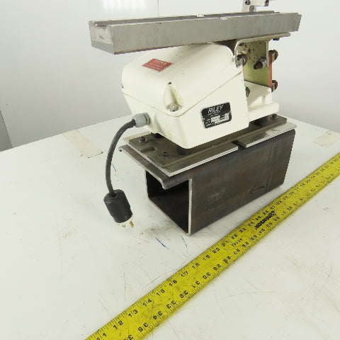 F010 Magnetic Vibratory Linear Small Parts Feeder 115V