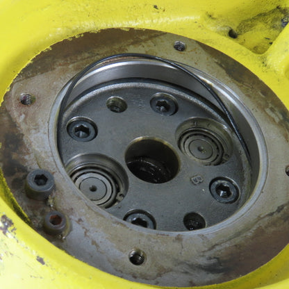 Fanuc A05B-1210-B202 M-6i Robotic Manipulator J1 Axis Casting And Reducer