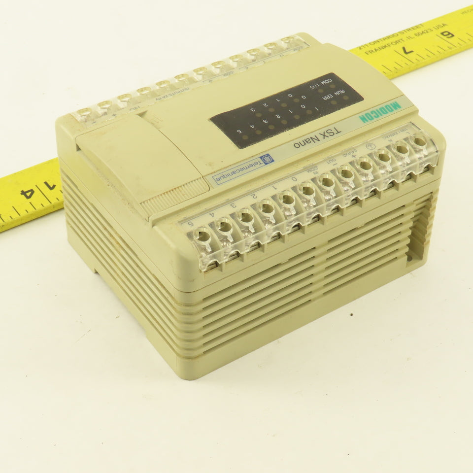 Schneider TSX07321028 TSX Nano 100-240VAC 4 Relay Output Module