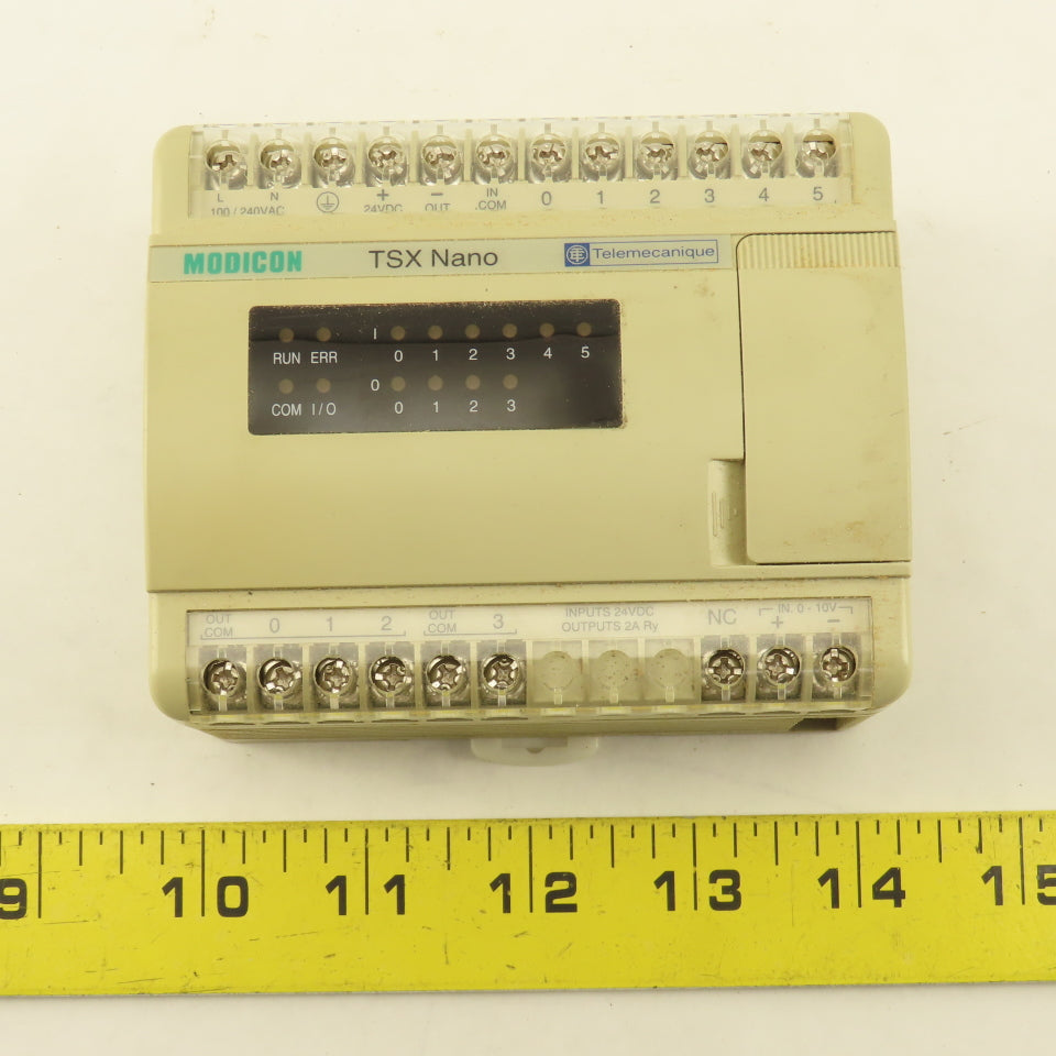 Schneider TSX07321028 TSX Nano 100-240VAC 4 Relay Output Module
