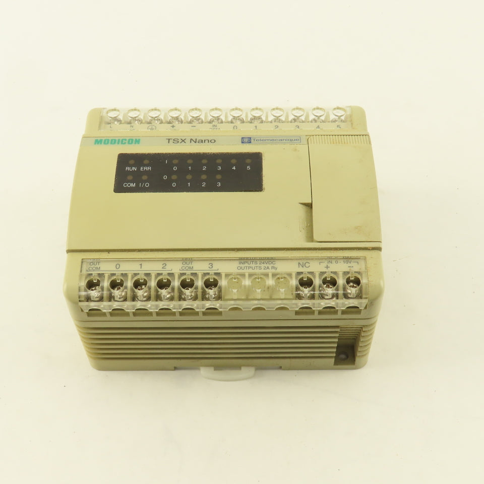 Schneider TSX07321028 TSX Nano 100-240VAC 4 Relay Output Module