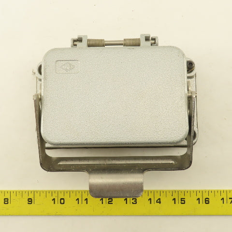 ILME 48 Pin Screw Terminal Self Closing Cam Lock Machine Connector 16A 400V
