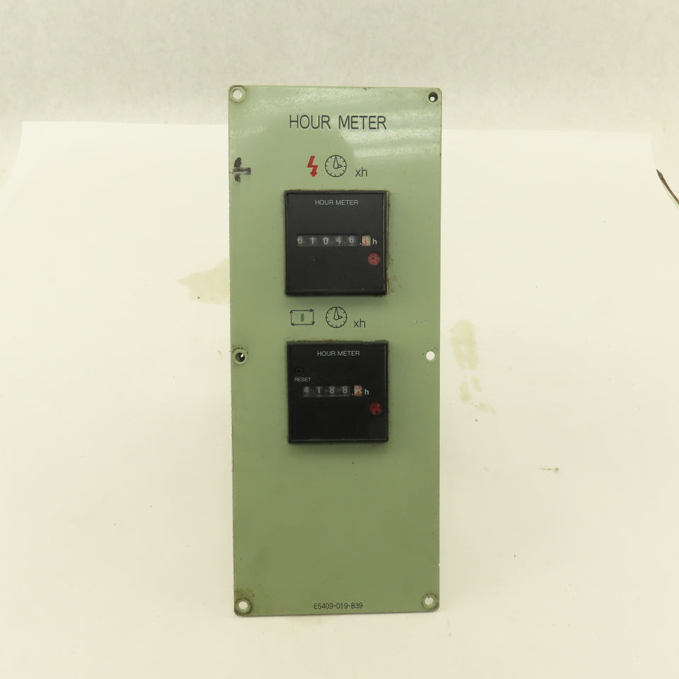 Okuma E5405-019-839 Hour Meter Operator Panel Switch Board
