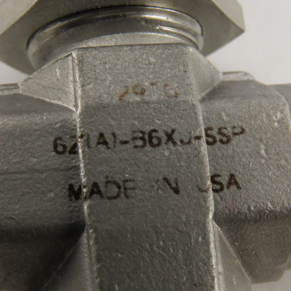 Parker 6Z-B6XJ-SSP 3/8" Tube Compression 3 Way Valve Stainless Steel