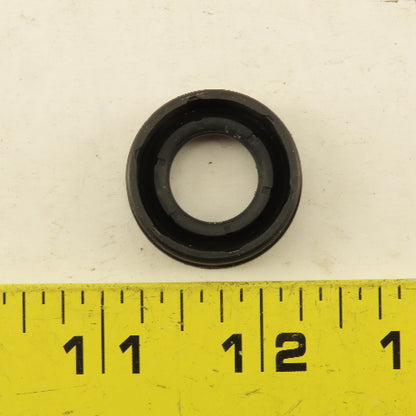 International Navistar 1855137C1 Oil Drain Seal