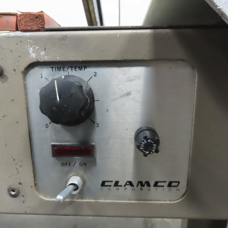 Clamco 110-20 115V Semiautomatic Conveyor Heat Shrink L-Bar Sealer 15" x 20"