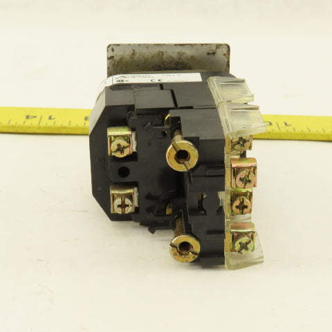 Allen Bradley 800T-PBL16R 120V Illuminated Red Momentary Contact Push Button
