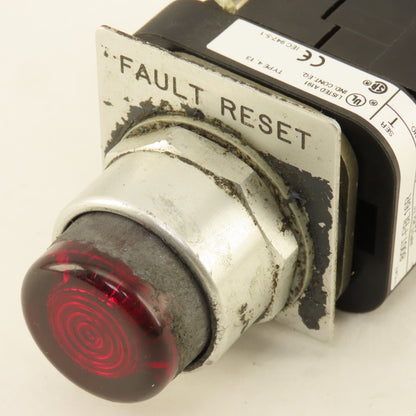 Allen Bradley 800T-PBL16R 120V Illuminated Red Momentary Contact Push Button