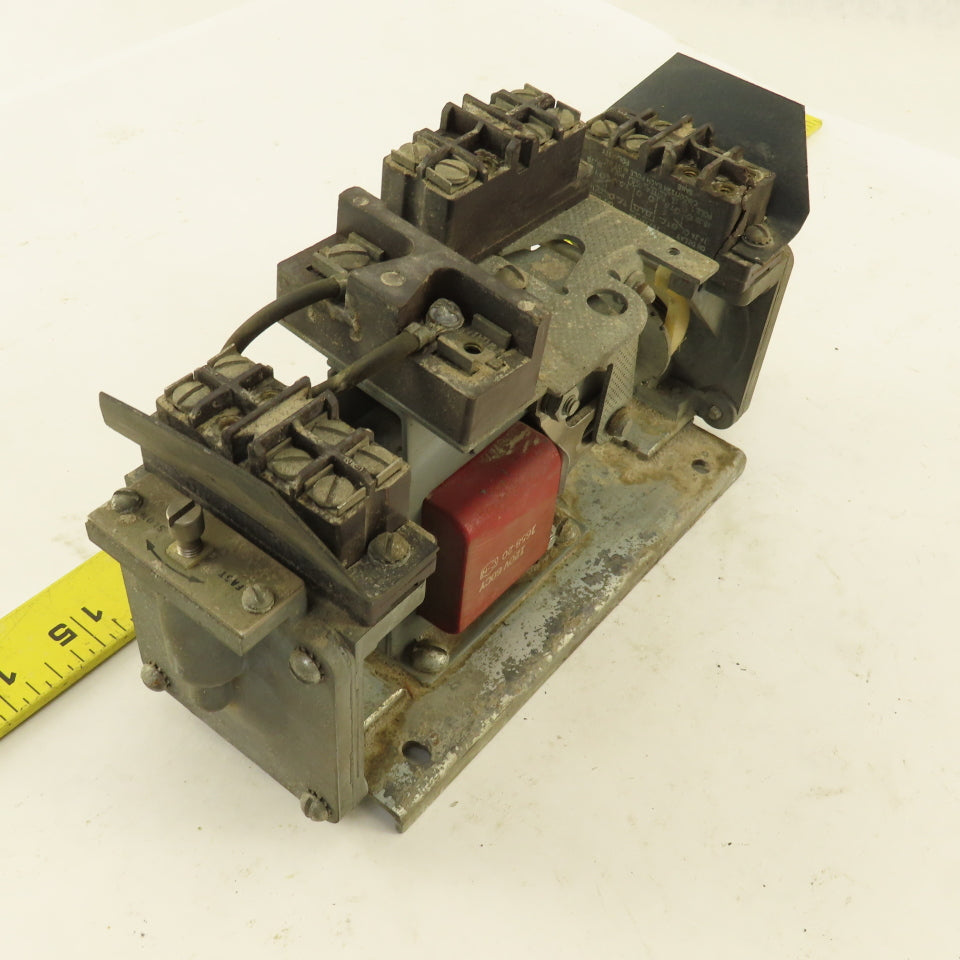Cutler Hammer 10337H298A Adjustable Timing Relay Open Close Circuits 120V Coil