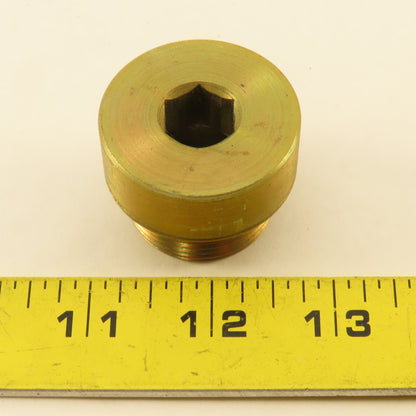 International 1841845C91 M33 Plug OEM