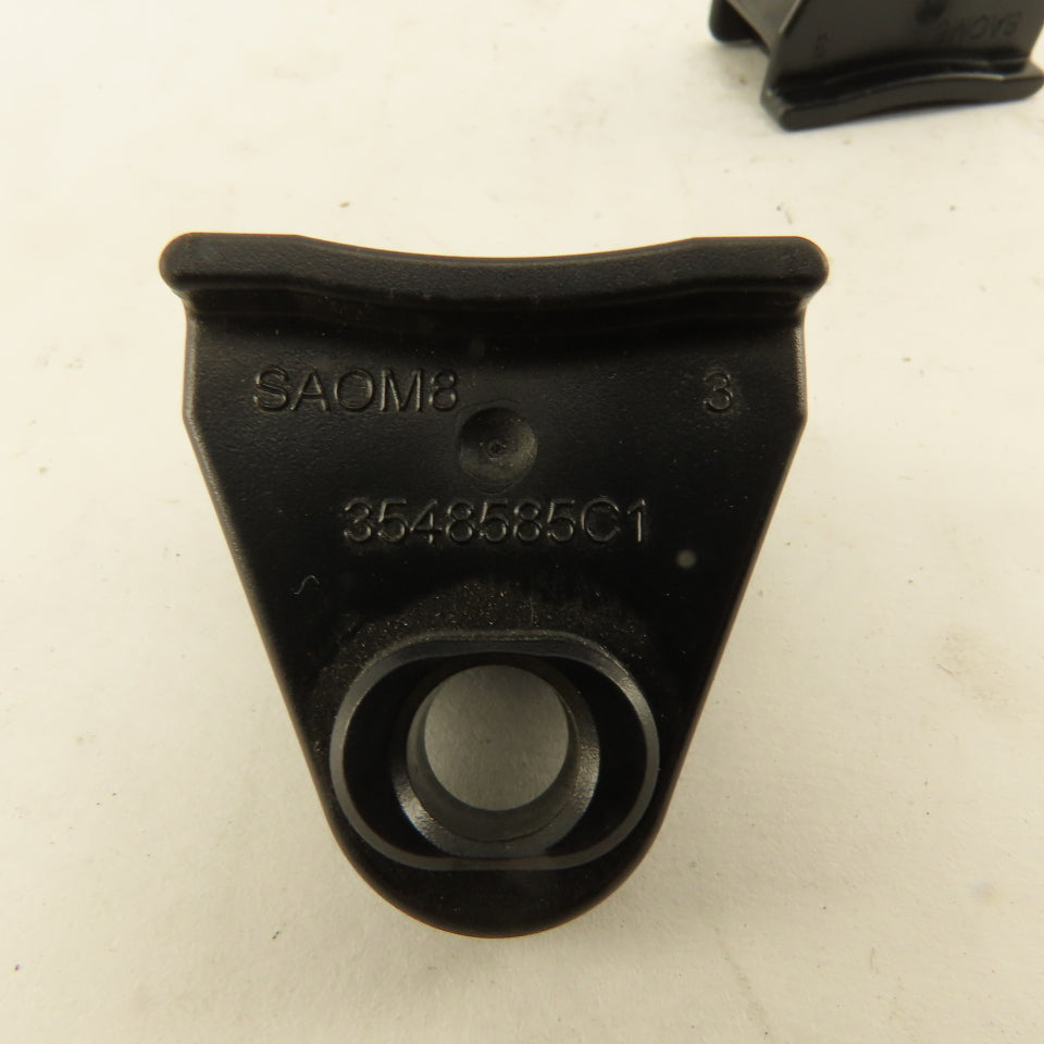 Tyton 3548585C1 Automotive Wire Harness Clip 34x26mm Lot Of 2