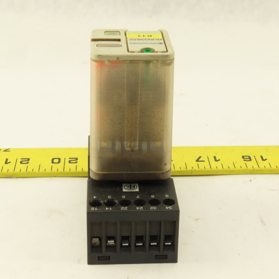 Telemecanique RUN33A22 250VAC Relay Module 24V Coil With Socket