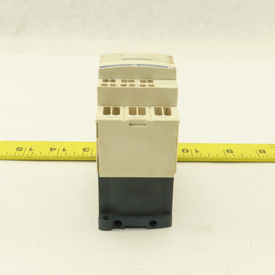 Telemecanique CAD323 600V 10A Contactor Normally Open 24VDC Coil