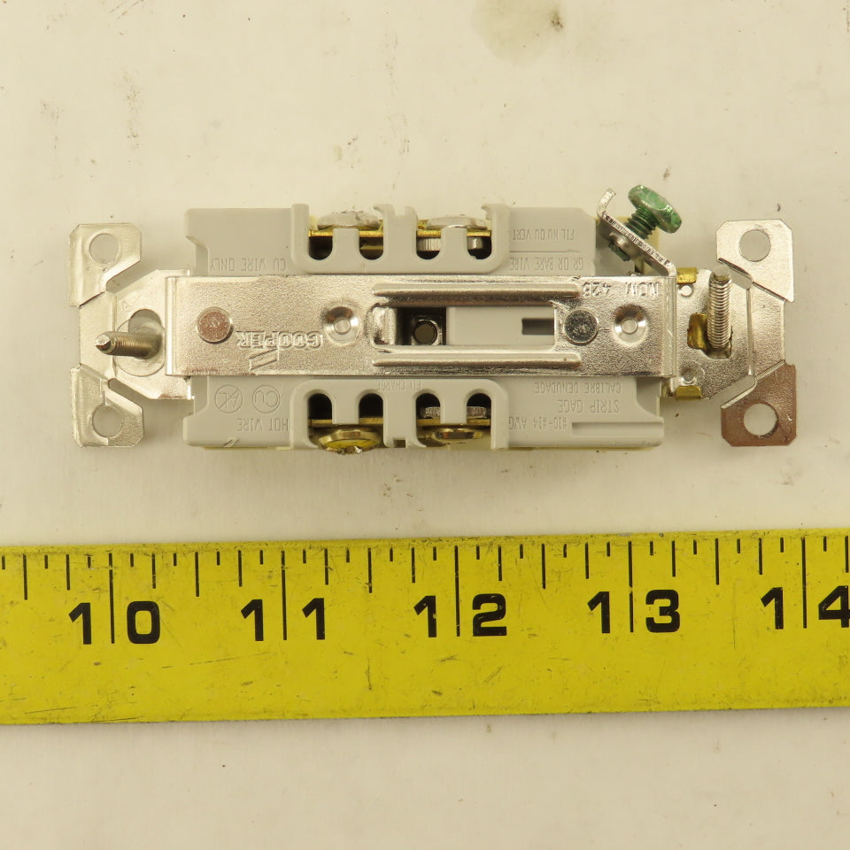 Cooper WRBR15V 15A 125V 3 Wire 2 Pole Commercial Grade Duplex Ivory Lot Of 9
