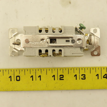 Cooper WRBR15V 15A 125V 3 Wire 2 Pole Commercial Grade Duplex Ivory Lot Of 9