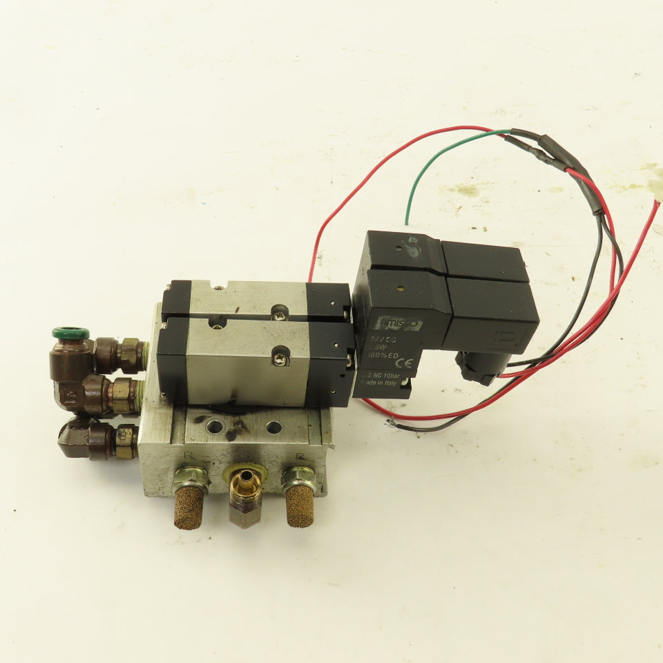 Ingersoll Rand ARO Sierra S5SS9D-1 2 Hydraulic Solenoid Valves W/Manifold Block