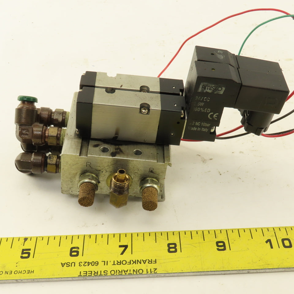 Ingersoll Rand ARO Sierra S5SS9D-1 2 Hydraulic Solenoid Valves W/Manifold Block