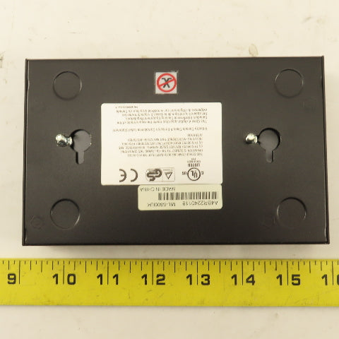 MiLAN MIL-S800IUK 8 Port Ethernet Switch 100Mbps 100-240VAC European Cord