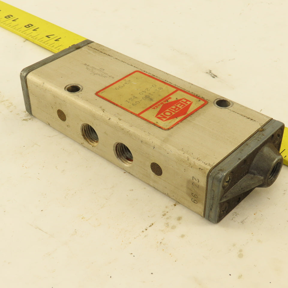 Herion 81-100-09 5/3  Position Directional Pneumatic Valve Air Pilot 1/4" NPT
