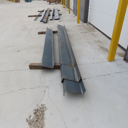 Steel Building Material Z Section Purlins Painted Lot of 8