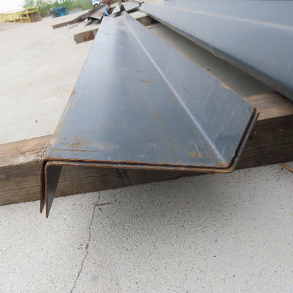 Steel Building Material Z Section Purlins Painted Lot of 8