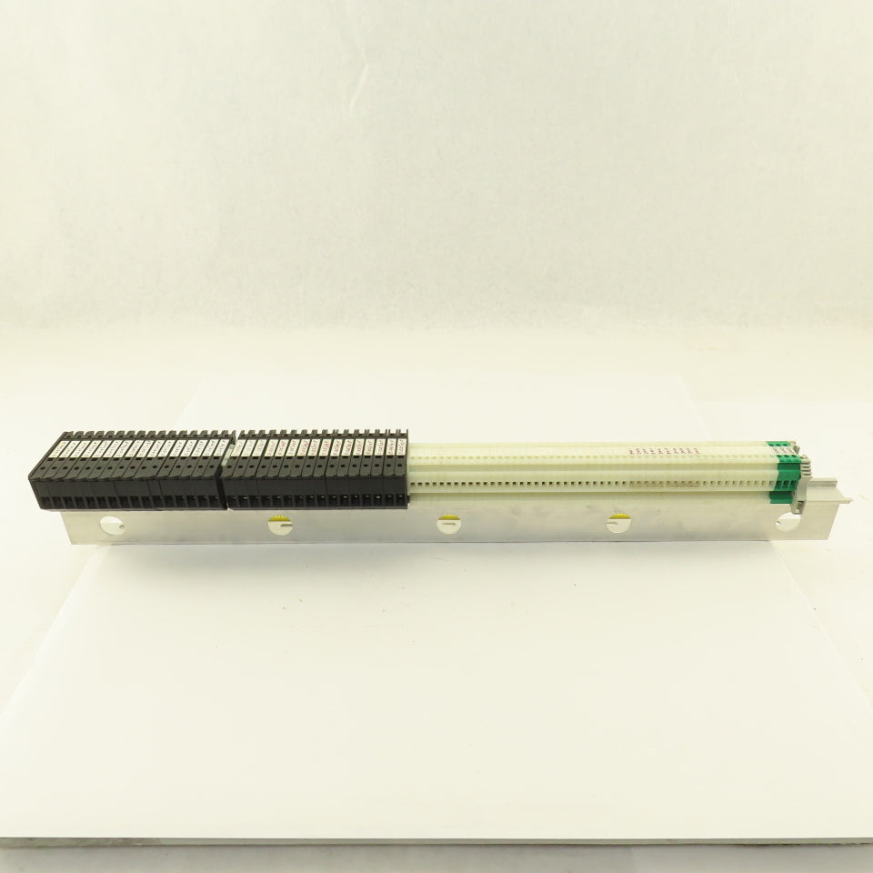 Allen Bradley 1492-HM1 1492-H Rail Mount Terminal Blocks Fuse Holders Lot Of 70