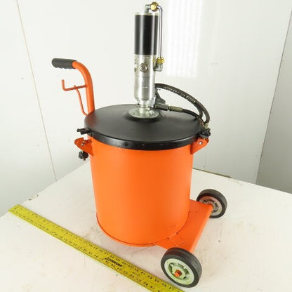 Westward 45CT58 Portable 9 Gallon 66LB Capacity Air Operated Grease Pump 50:1