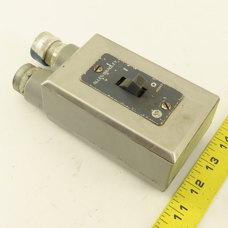Allen Bradley 600-TQX5 Manual Machine Starter Switch Killark FSS-1 Enclosure