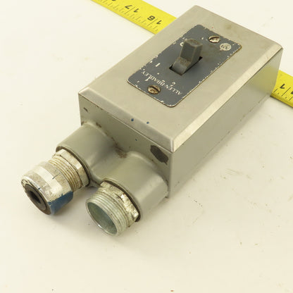 Allen Bradley 600-TQX5 Manual Machine Starter Switch Killark FSS-1 Enclosure