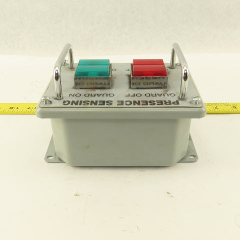 Cutler Hammer 57-2568 28V 120V Max Presence Sensing Light Source
