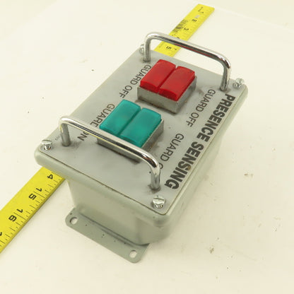 Cutler Hammer 57-2568 28V 120V Max Presence Sensing Light Source