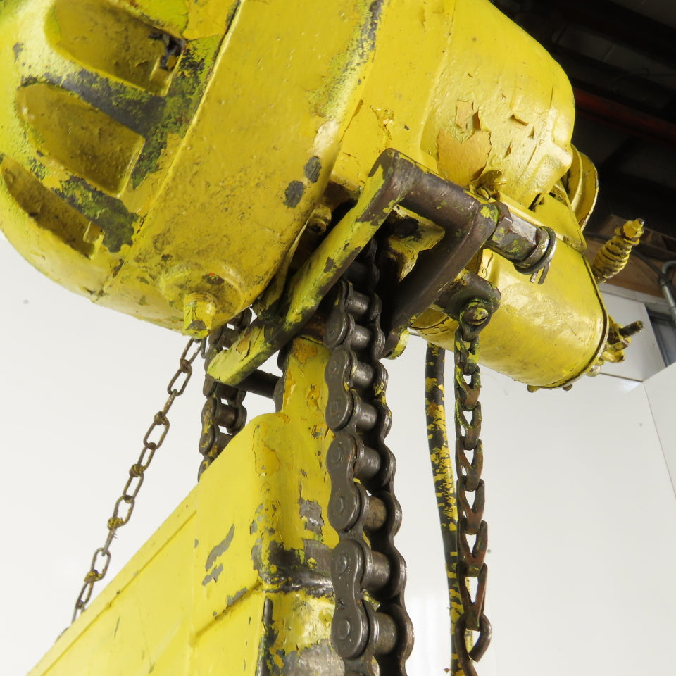Budgit 112711 500LB 16 FPM 12' Lift Electric Roller Chain Hoist 440V 3 Phase