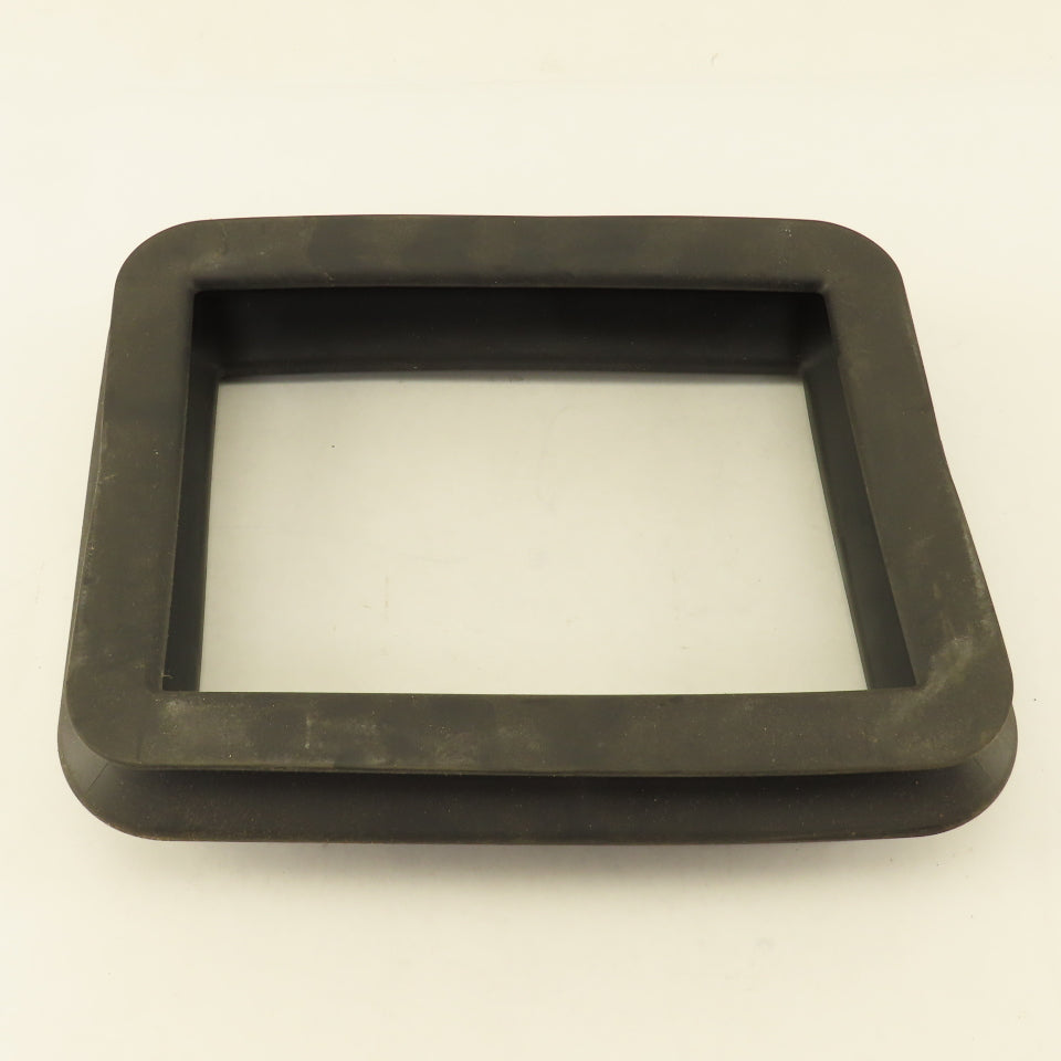 International Navistar Durastar (4300) & (4400) Air Cleaner Hood Seal 2011-2013