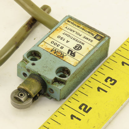 Telemecanique XCM Limit Switch Cam Roller