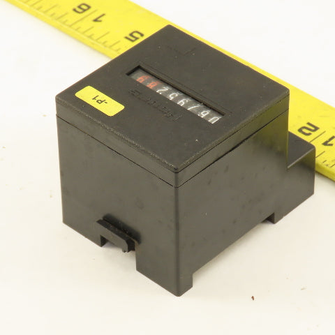 Fritz Kubler 3.223.401.351 Hour Meter 10-30VDC Type AH57