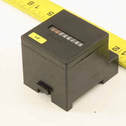 Fritz Kubler 3.223.401.351 Hour Meter 10-30VDC Type AH57