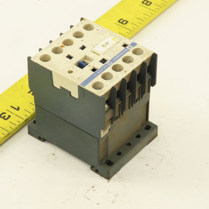 Telemecanique CA4KN22bW3 Control Relay Contactor  3 Pole