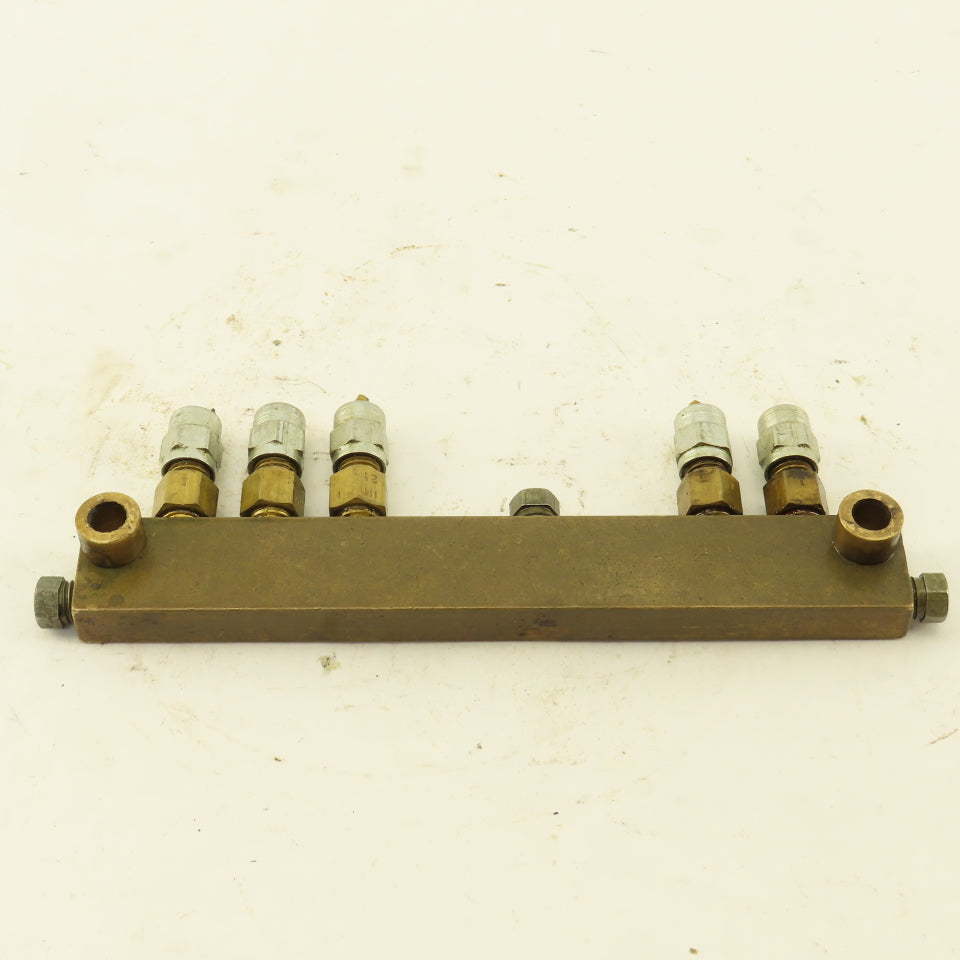 IM21 Lubricator Manifold 10 Port 5/16" Ports