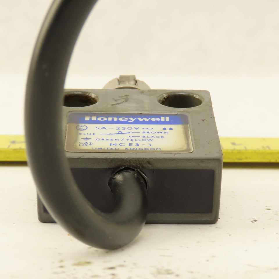 Honeywell 14CE3-3 5A 250V Roller Plunger Limit Switch