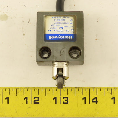 Honeywell 14CE3-3 5A 250V Roller Plunger Limit Switch